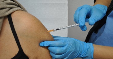 Centro vaccini_5- - Una vaccinazione - Copia